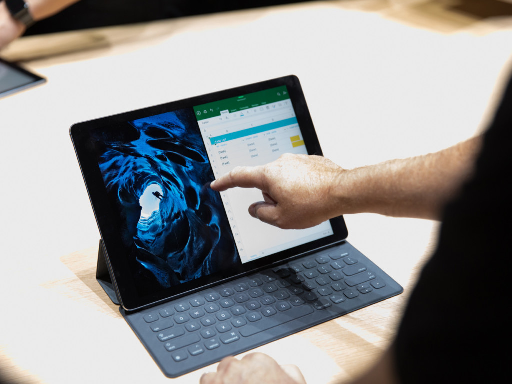How to use your iPad Pro as a laptop replacement
